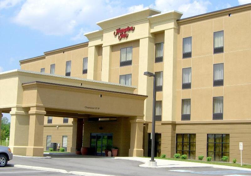 هتل Hampton Inn Greenfield