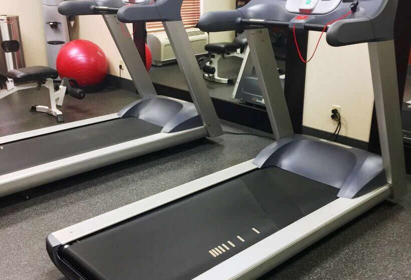 فندق Hampton Inn Haysnorth Of I70