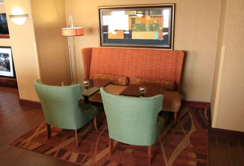 فندق Hampton Inn Haysnorth Of I70