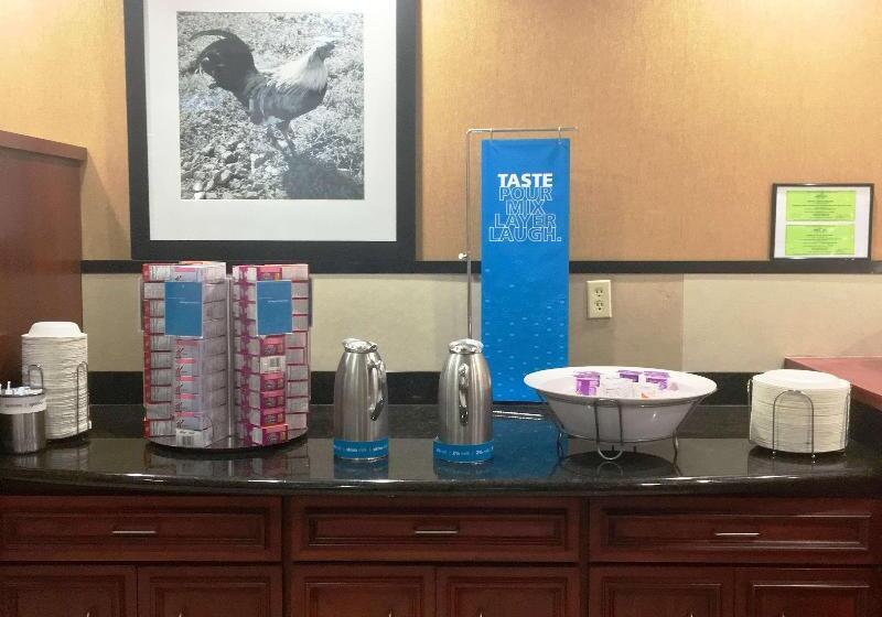 فندق Hampton Inn Haysnorth Of I70