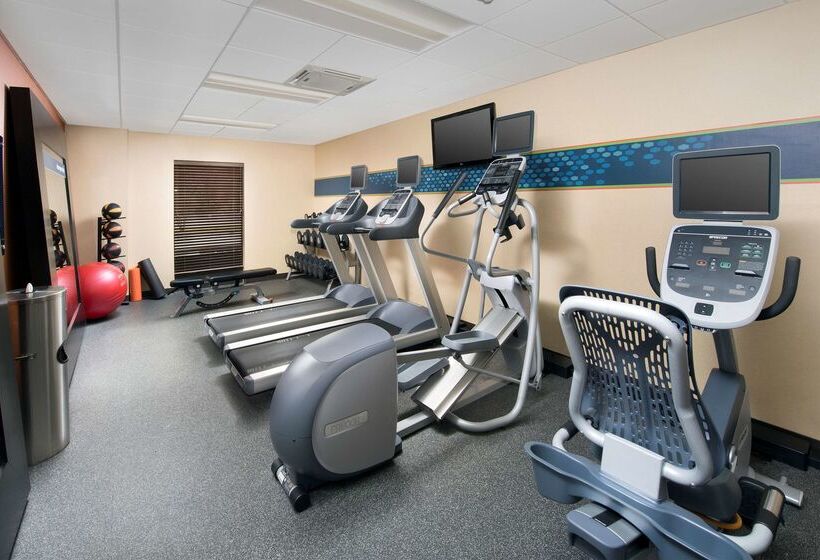 فندق Hampton Inn Lenoir City