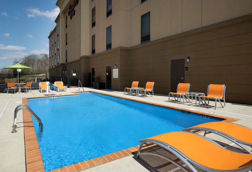 فندق Hampton Inn Lenoir City