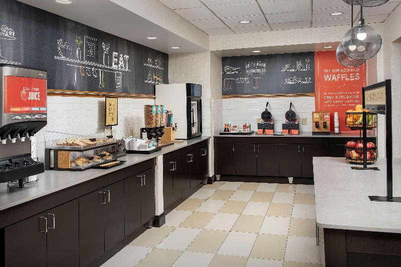 فندق Hampton Inn Lenoir City