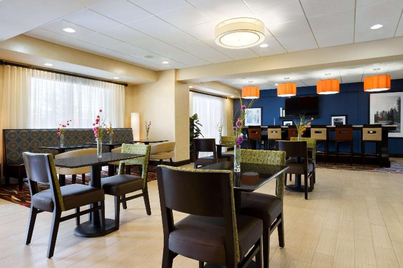 فندق Hampton Inn Lenoir City