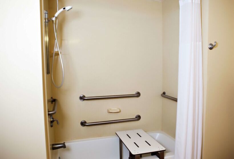 فندق Hampton Inn Martin