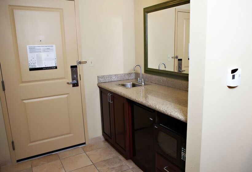 فندق Hampton Inn Martin