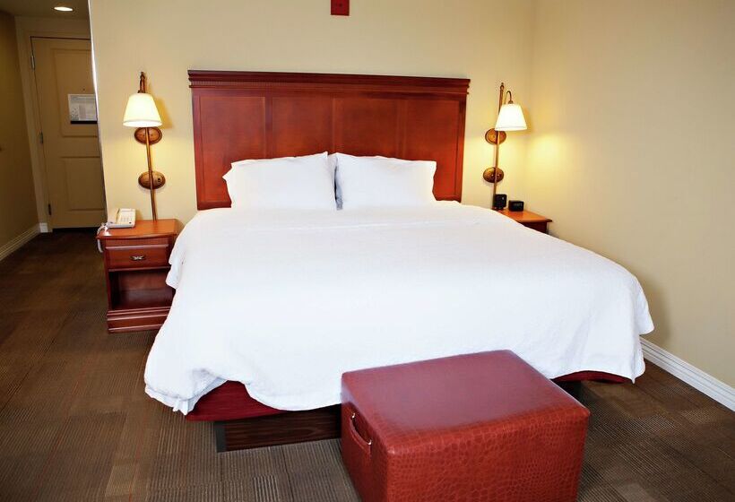 فندق Hampton Inn Martin