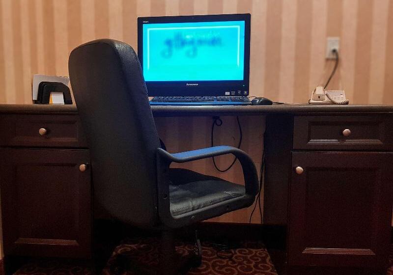 فندق Hampton Inn & Suites By Hilton Edmonton Intl Airport