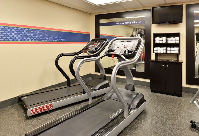 호텔 Hampton Inn & Suites Daytonvandalia