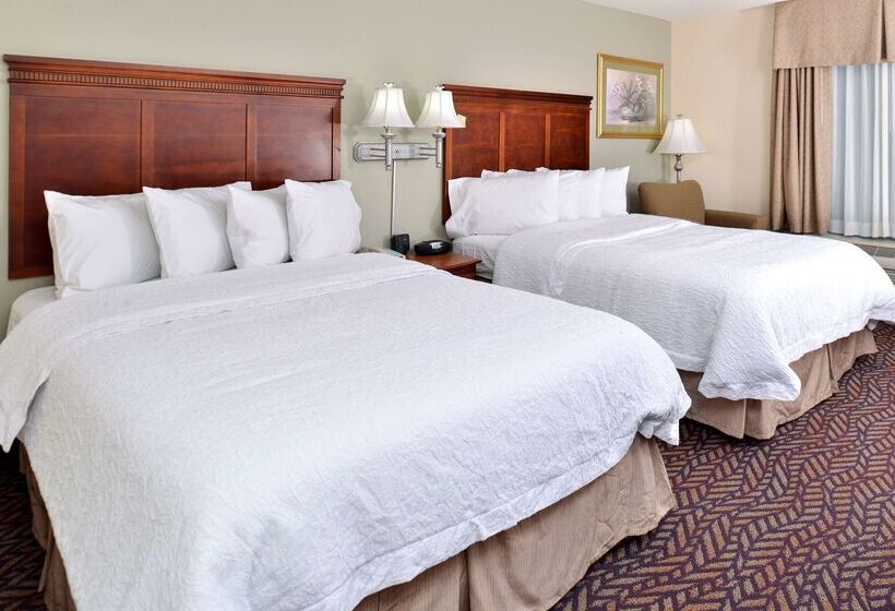 호텔 Hampton Inn & Suites Daytonvandalia