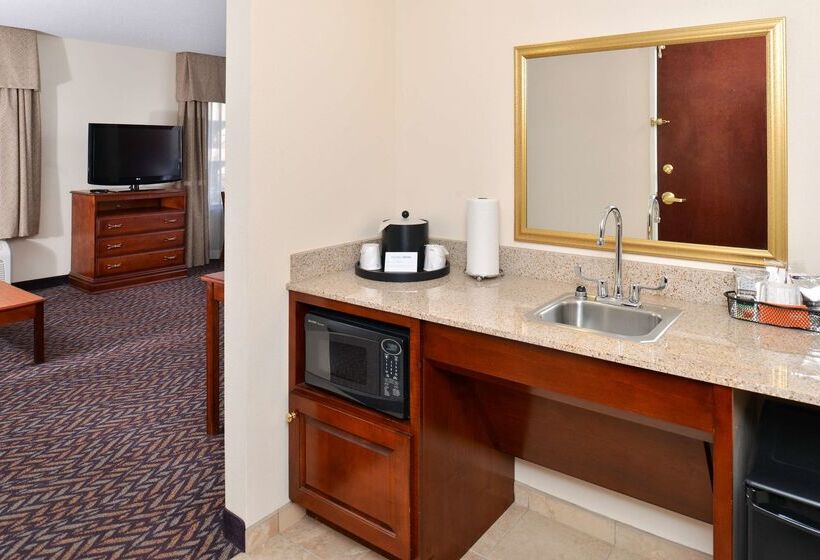 호텔 Hampton Inn & Suites Daytonvandalia