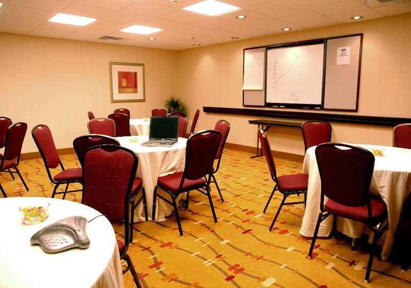 هتل Hampton Inn & Suitesknoxville/north I75