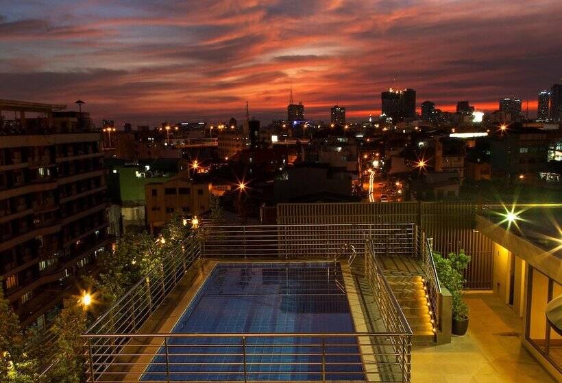 هتل Herald Suites