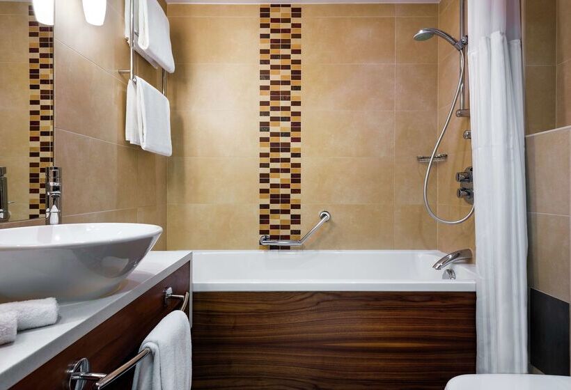 Отель Hilton Garden Inn Krakow