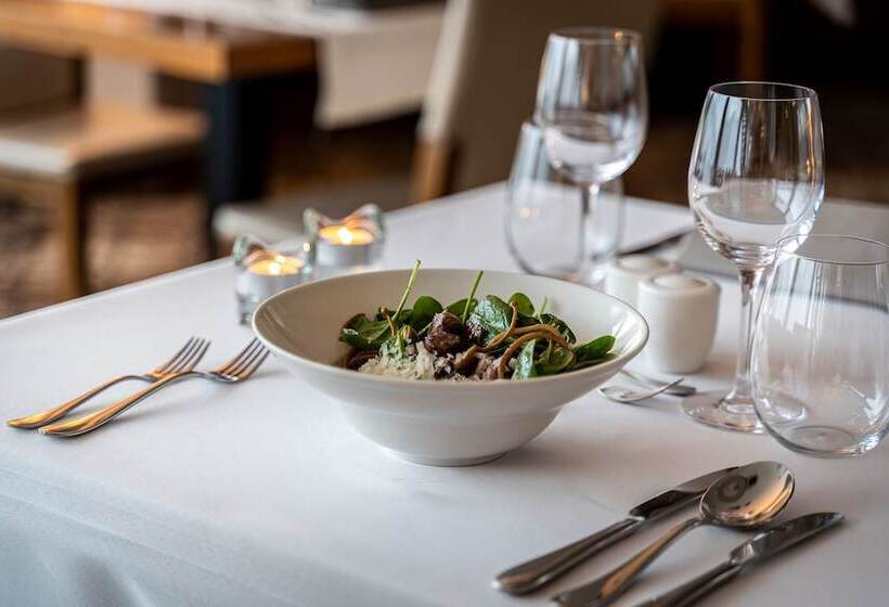 Отель Hilton Garden Inn Krakow