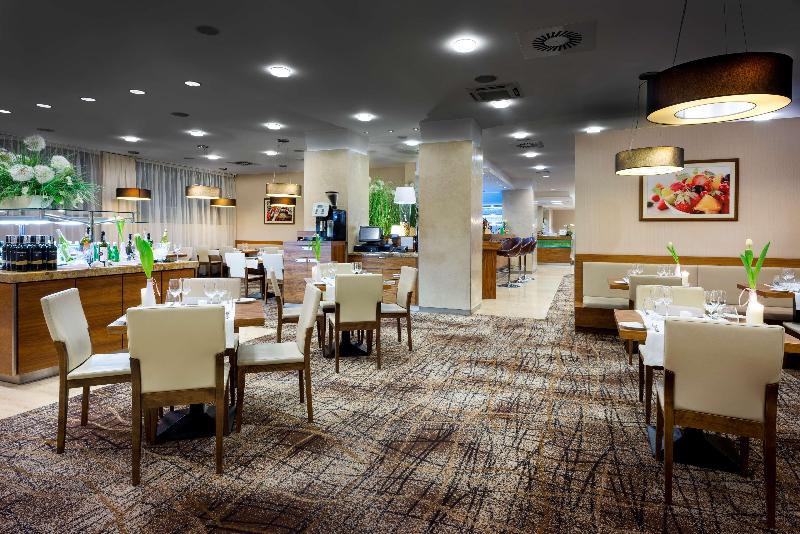 Отель Hilton Garden Inn Krakow