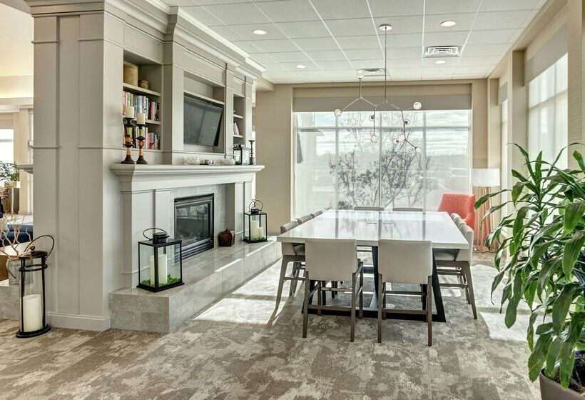 فندق Hilton Garden Inn Lakewood