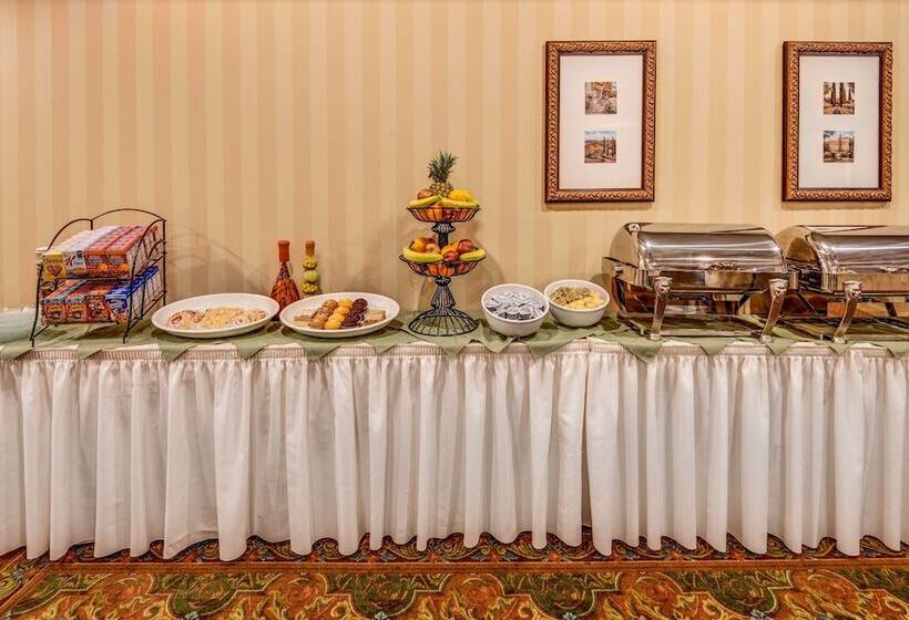 فندق Hilton Garden Inn Lakewood