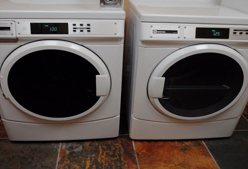 Holiday Inn Express Hotel & Suites Littleton, An Ihg