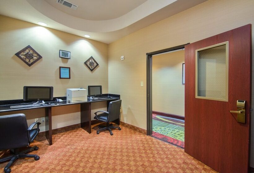 Holiday Inn Express Hotel & Suites Terrell, An Ihg