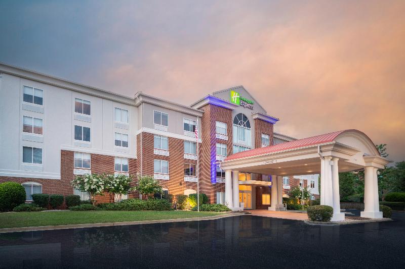 호텔 Holiday Inn Express And Suites Atlanta Johns Creek, An Ihg