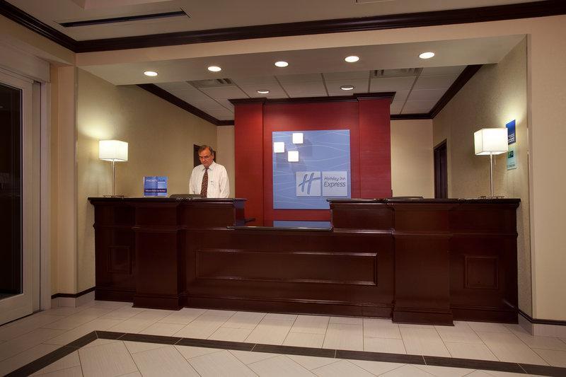 호텔 Holiday Inn Express And Suites Atlanta Johns Creek, An Ihg