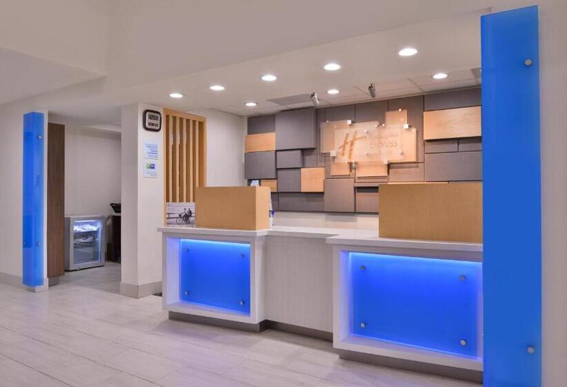 Holiday Inn Express Hotel And Suites Mesquite, An Ihg