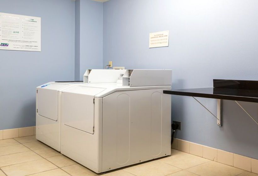 בית מלון כפרי Holiday Inn Express  & Suites North Seattle  Shoreline, An Ihg