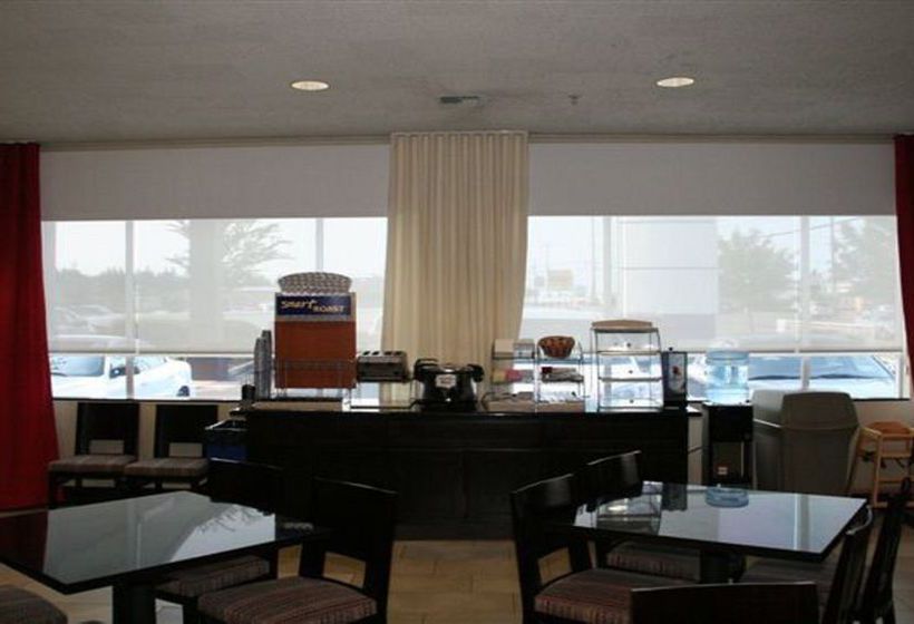 בית מלון כפרי Holiday Inn Express  & Suites North Seattle  Shoreline, An Ihg