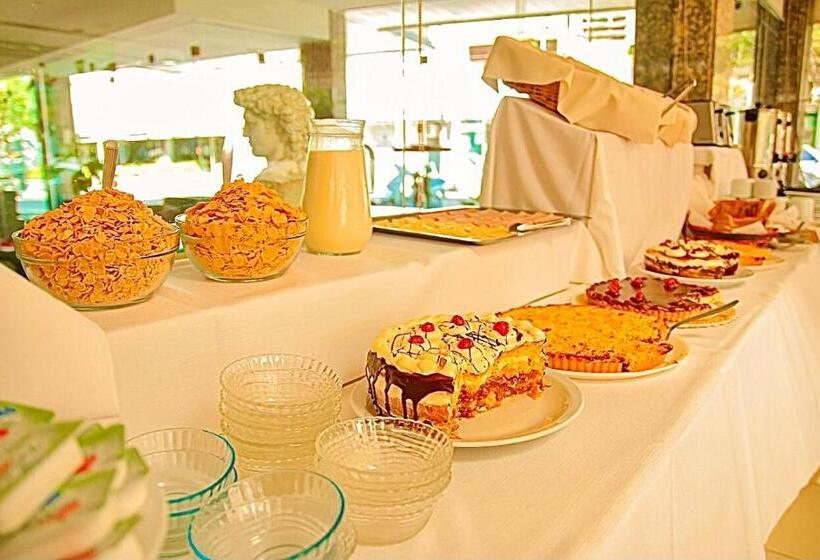 فندق Hostal Del Sol Spa