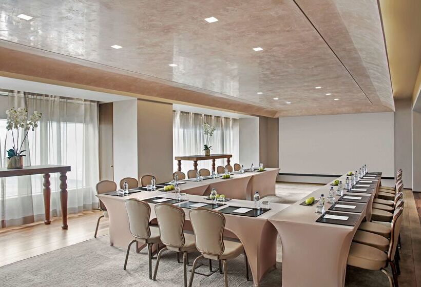 هتل Hyatt Centric Levent Istanbul