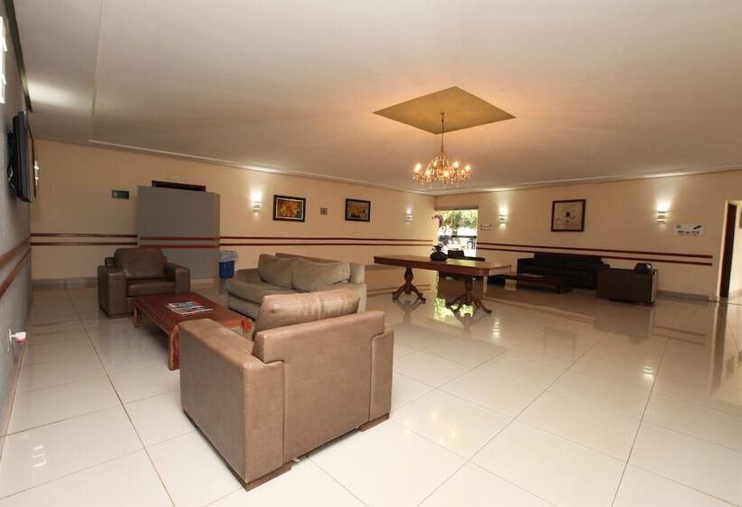 בית מלון כפרי Ipe Park Convention