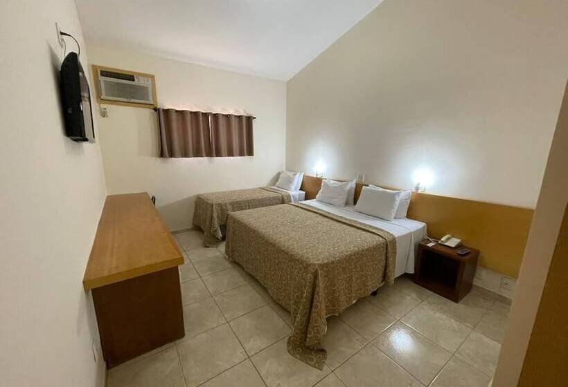 בית מלון כפרי Ipe Park Convention