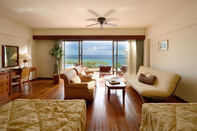 Kanucha Bay Hotel & Villas