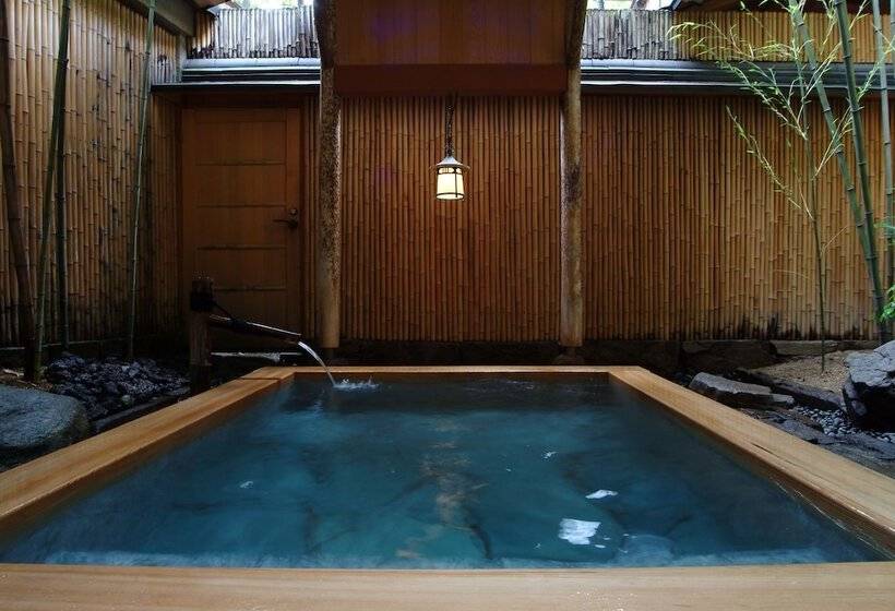 호텔 Nishimuraya Honkan