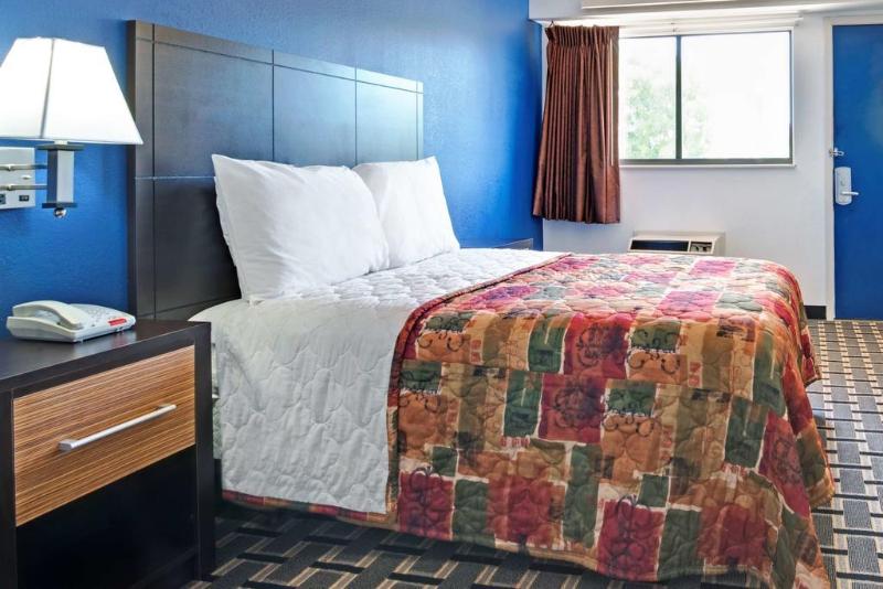 هتل Dallas Love Field Inn