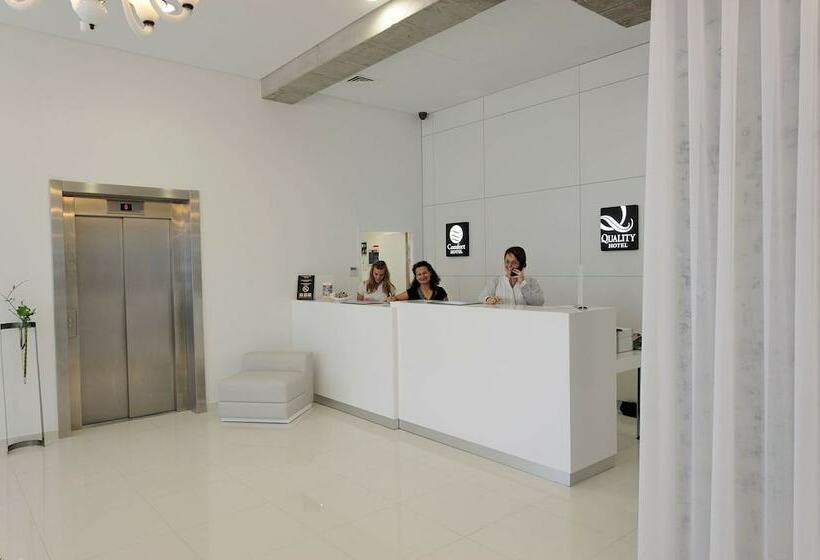 ホテル Kyriad Prestige Perpignan Centre Del Mon