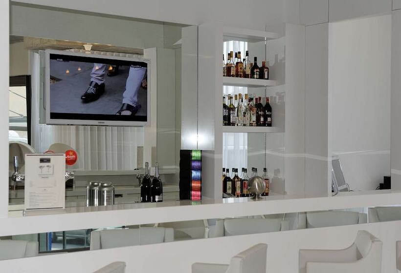 ホテル Kyriad Prestige Perpignan Centre Del Mon