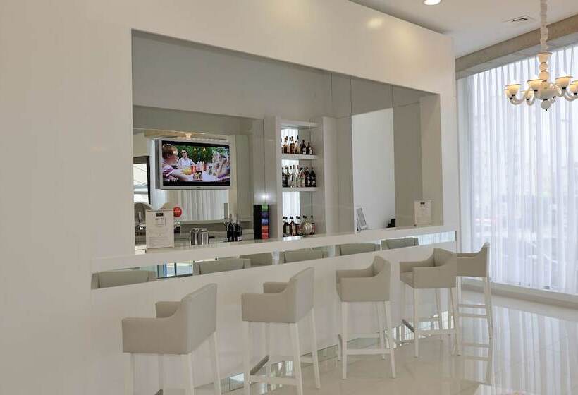 酒店 Kyriad Prestige Perpignan Centre Del Mon