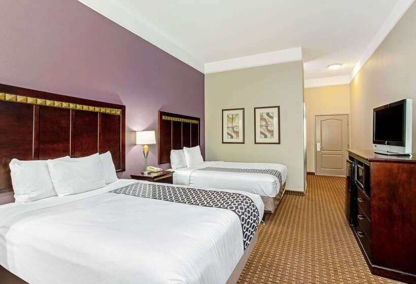 فندق La Quinta Inn & Suites By Wyndham Cleburne