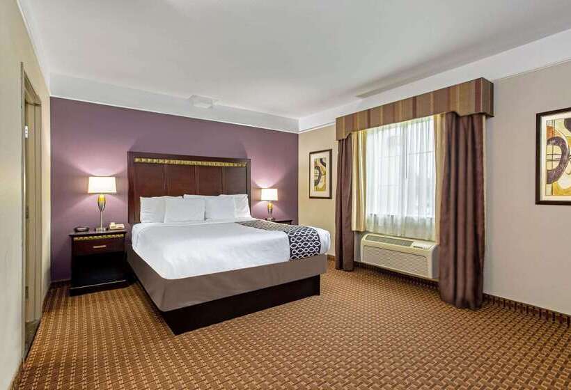 فندق La Quinta Inn & Suites By Wyndham Cleburne