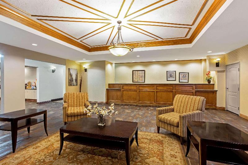 فندق La Quinta Inn & Suites By Wyndham Cleburne