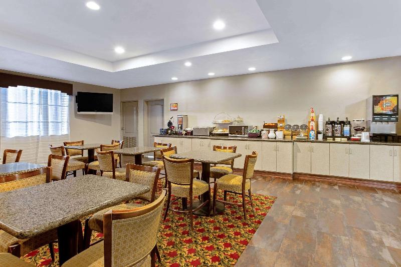 فندق La Quinta Inn & Suites By Wyndham Cleburne