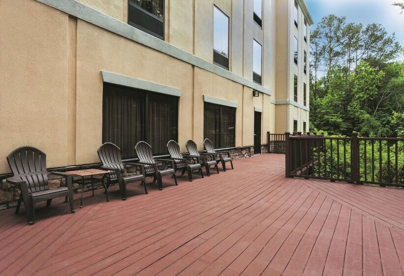 فندق La Quinta Inn & Suites By Wyndham Covington