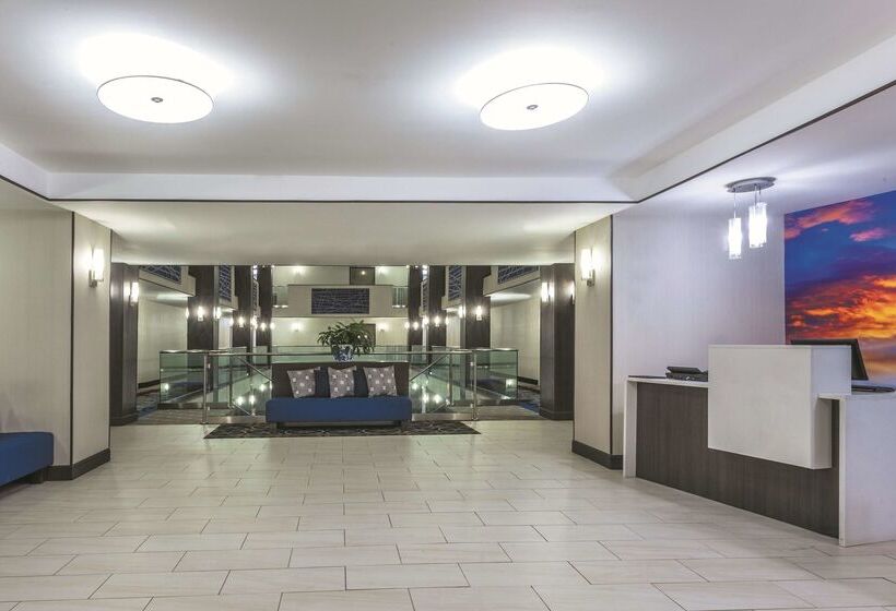 فندق La Quinta Inn & Suites By Wyndham Covington