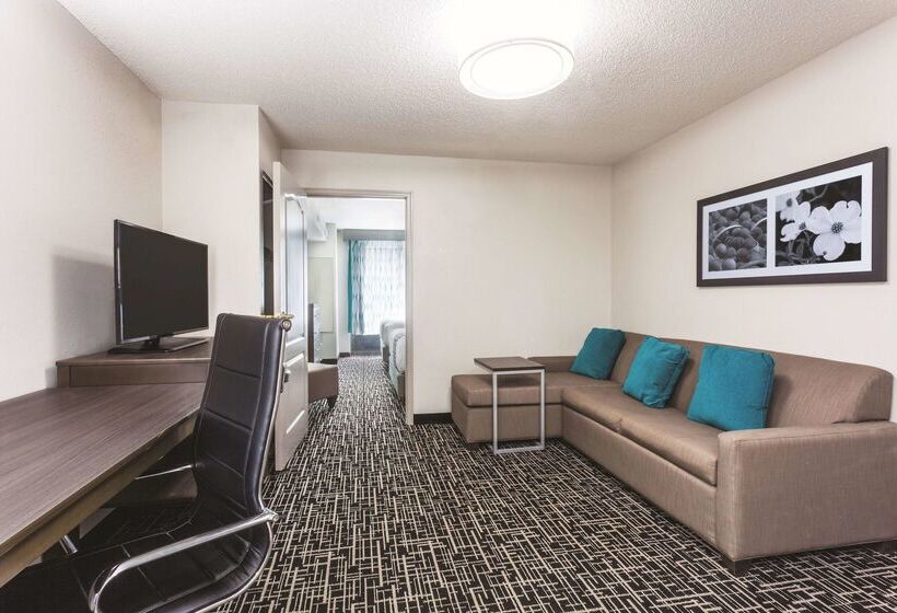 فندق La Quinta Inn & Suites By Wyndham Covington