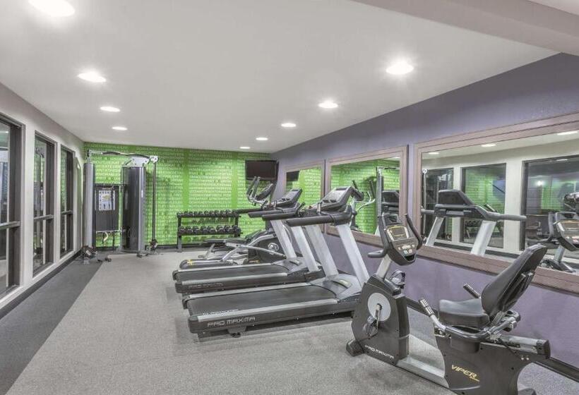 فندق La Quinta Inn & Suites By Wyndham Covington