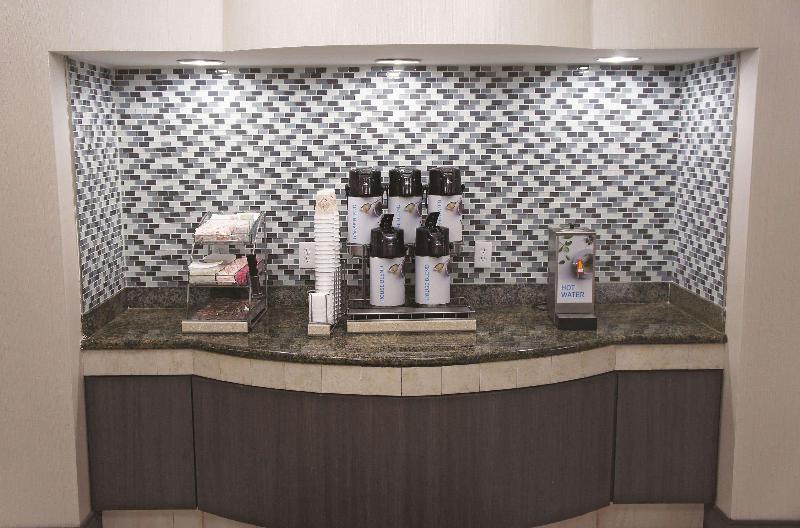 فندق La Quinta Inn & Suites By Wyndham Covington