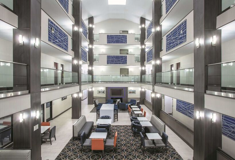 فندق La Quinta Inn & Suites By Wyndham Covington