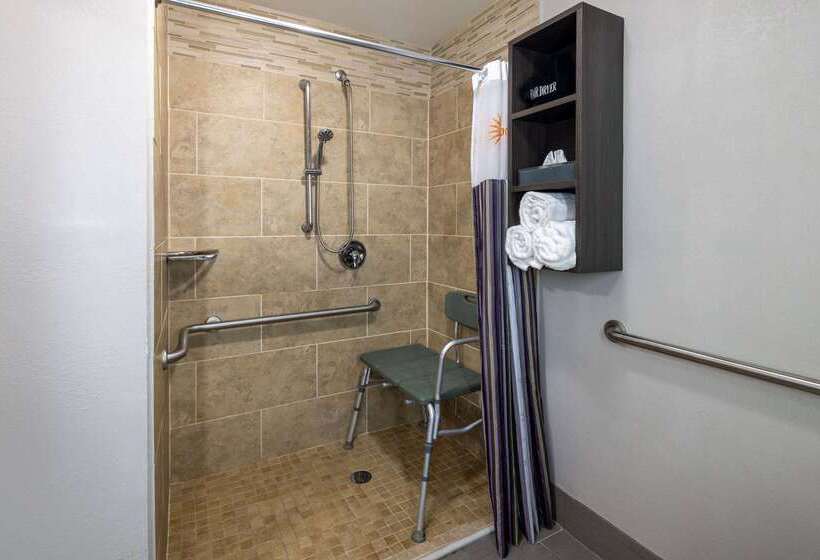 فندق La Quinta Inn & Suites By Wyndham Covington